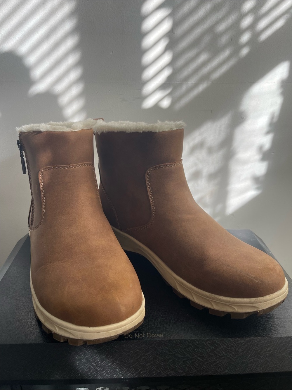 Khombu Sienna All-Weather Faux Fur Boots Brown Size 8 Cozy Fall Gorpcore